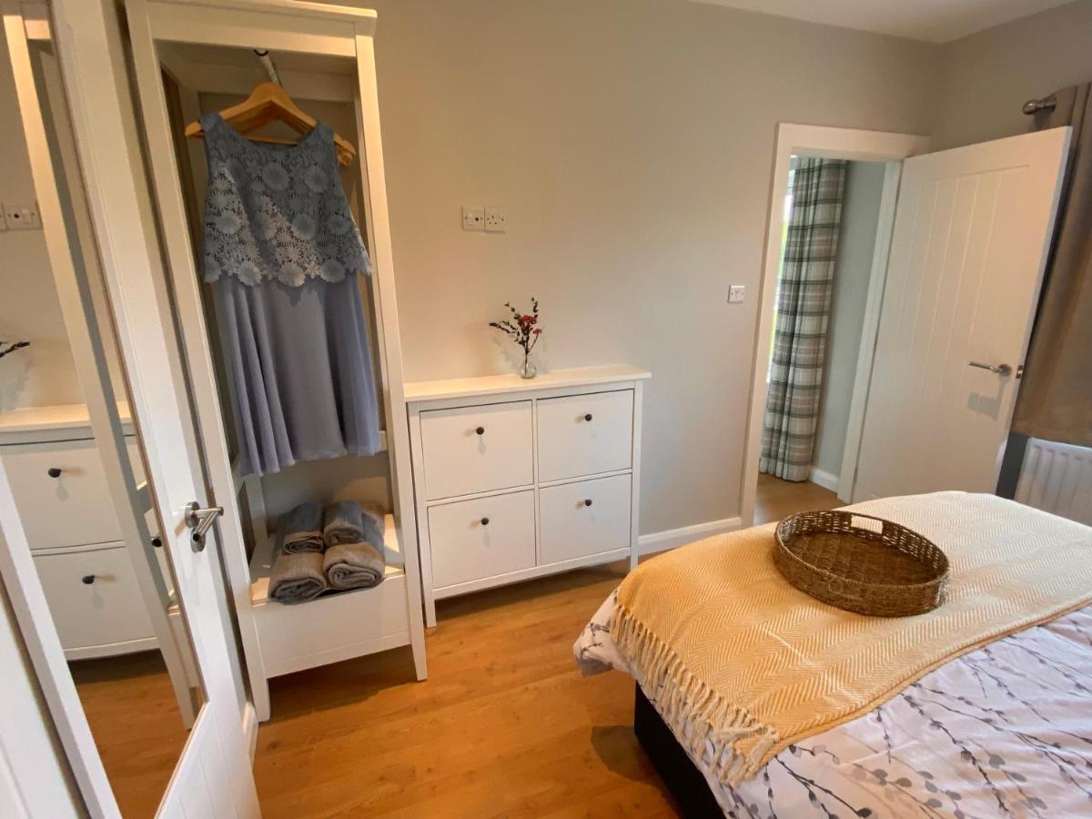 The Gate Lodge At Dunnanew - 4 Star- Sleeps 5 Seaforde Екстериор снимка